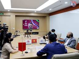 團建主持人開場白
